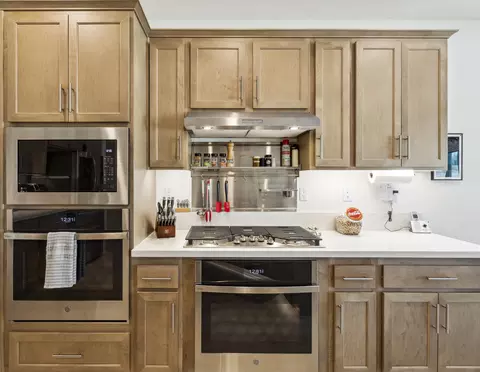 Kitchen - 42801 Torno Pl, Indio, CA 92203 photo 4 of 5
