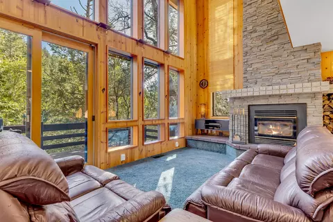 Living - 24700 Forest Dr, Idyllwild, CA 92549 photo 2 of 7