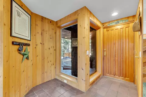Entry Way - 24700 Forest Dr, Idyllwild, CA 92549 photo 4 of 8