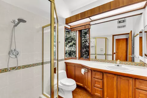 Bath - 24700 Forest Dr, Idyllwild, CA 92549 photo 1 of 4