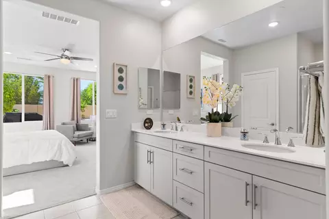 Bath - 42811 Torno Pl, Indio, CA 92203 photo 2 of 3