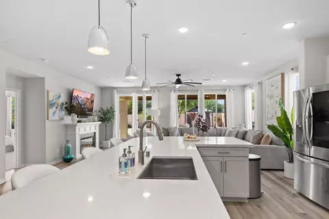 Kitchen - 42811 Torno Pl, Indio, CA 92203 photo 3 of 4
