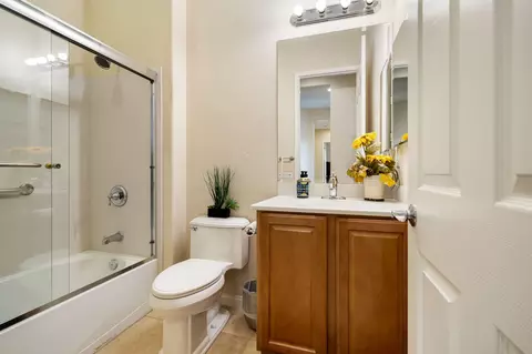 Bath - 40147 Calle Ebano, Indio, CA 92203 photo 3 of 3