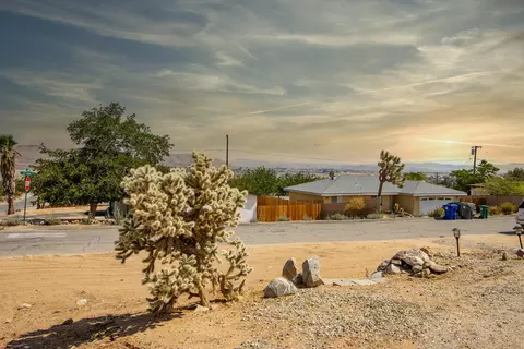 Other - 61581 Granada Dr, Joshua Tree, CA 92252 photo 5 of 9