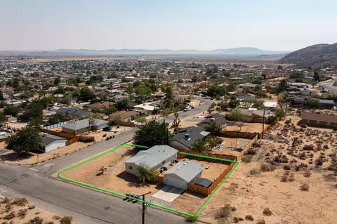 View/Area - 61581 Granada Dr, Joshua Tree, CA 92252 photo 4 of 9