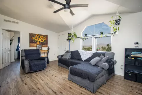Living - 61581 Granada Dr, Joshua Tree, CA 92252 photo 3 of 3