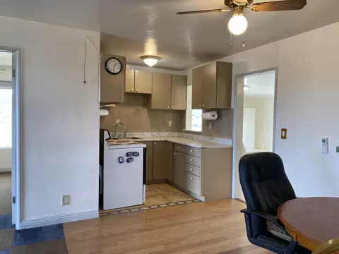 Kitchen - 52020 Joshua Tree Rd, Johnson Valley, CA 92285 photo 3 of 3