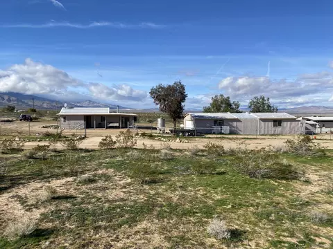 Exterior - 52020 Joshua Tree Rd, Johnson Valley, CA 92285 photo 7 of 16