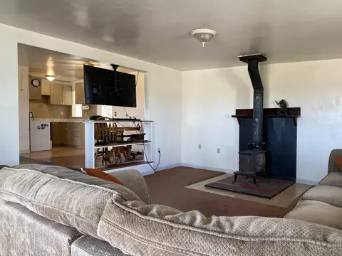 Living - 52020 Joshua Tree Rd, Johnson Valley, CA 92285 photo 1 of 5