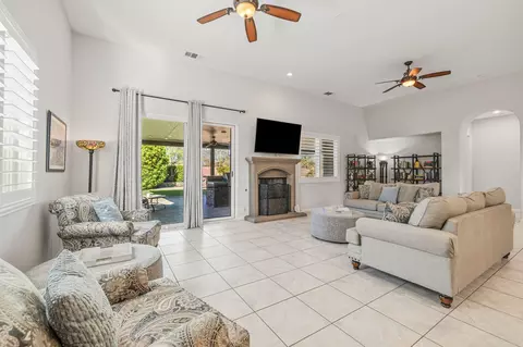 Living - 39559 Olite Ct, Indio, CA 92203 photo 3 of 4