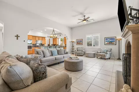 Living - 39559 Olite Ct, Indio, CA 92203 photo 2 of 4