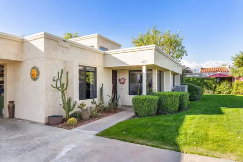 215 Via Reneca, Palm Desert, CA 92260
