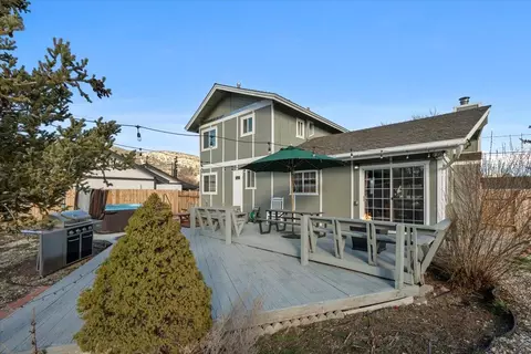 Exterior - 913 Mount Doble Dr, Big Bear City, CA 92314 photo 14 of 16