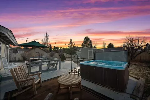 Exterior - 913 Mount Doble Dr, Big Bear City, CA 92314 photo 2 of 16