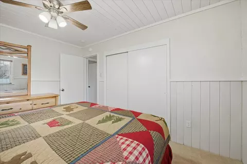 Bedroom - 913 Mount Doble Dr, Big Bear City, CA 92314 photo 3 of 12