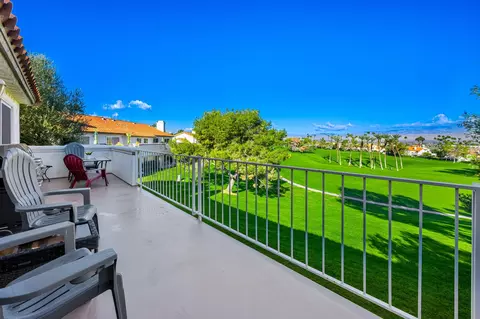 320 Vista Royale Dr, Palm Desert, CA 92211