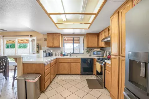 Kitchen - 81033 Jamie Way, Indio, CA 92201 photo 2 of 3