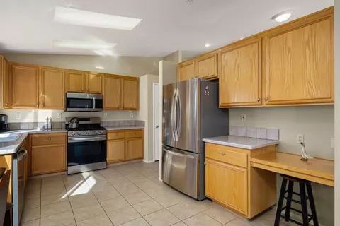 Kitchen - 82441 Gregory Ct, Indio, CA 92201 photo 3 of 6