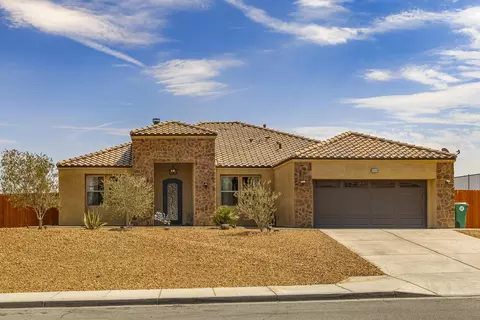 8680 Monument View Dr, Yucca Valley, CA 92284