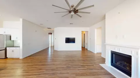 Living - 85624 Molvena Dr, Indio, CA 92203 photo 6 of 7
