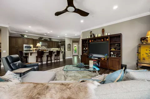 Living - 51523 Longmeadow St, Indio, CA 92201 photo 3 of 5
