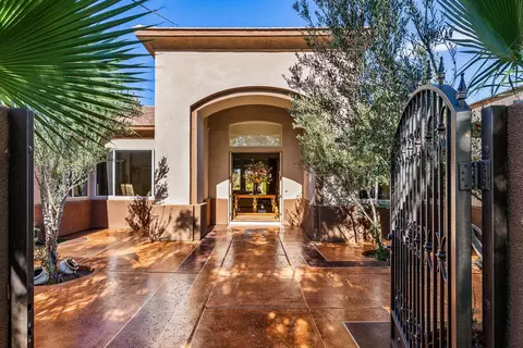 18 Calais Cir, Rancho Mirage, CA 92270