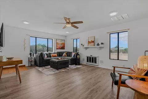 Living - 63555 Walpi Dr, Joshua Tree, CA 92252 photo 2 of 5