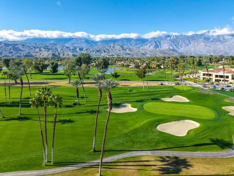 105 Racquet Club Dr S, Rancho Mirage, CA 92270