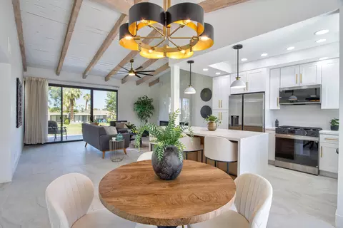 842 N Calle De Pinos, Palm Springs, CA 92262
