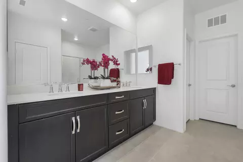Bath - 42963 Ascona Ln, Indio, CA 92203 photo 1 of 4