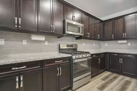 Kitchen - 42963 Ascona Ln, Indio, CA 92203 photo 3 of 4