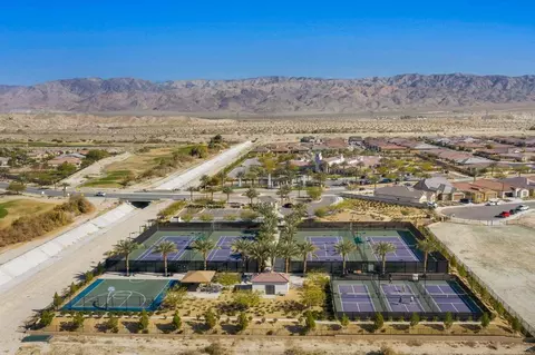 View/Area - 42963 Ascona Ln, Indio, CA 92203 photo 4 of 9