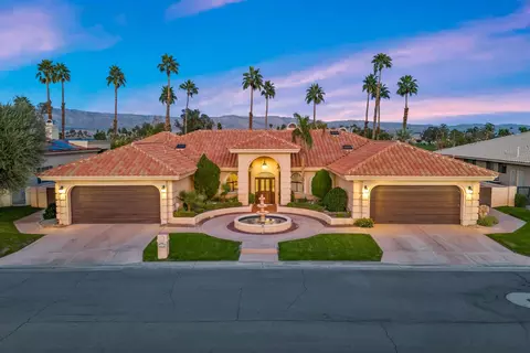 346 Crest Lake Dr, Palm Desert, CA 92211