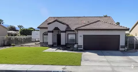 47727 Phoenix St, Indio, CA 92201 photo 2