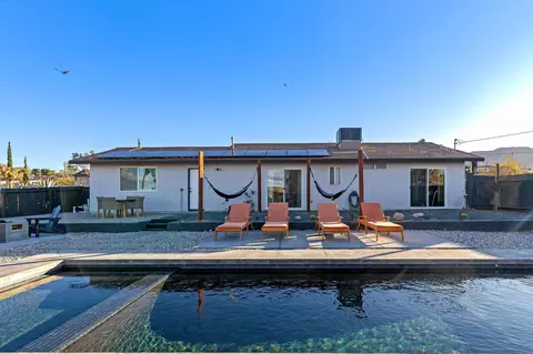 61664 Crest Circle Dr, Joshua Tree, CA 92252