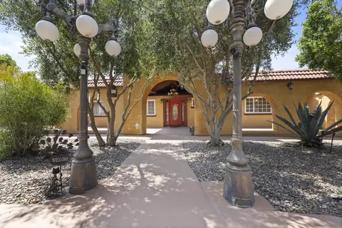 7858 Sherry Ln, Jurupa Valley, CA 92509