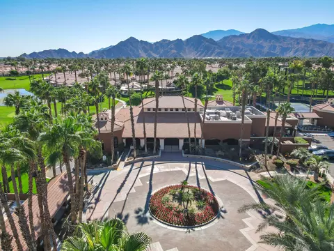 42334 Sari Ct, Palm Desert, CA 92211