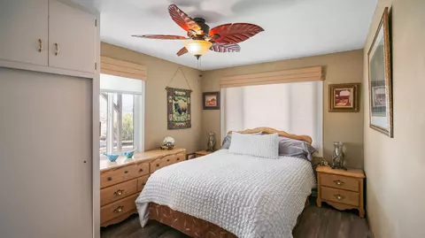 Bedroom - 6913 Apache Trl, Yucca Valley, CA 92284 photo 1 of 5