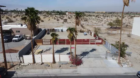 450 Sarah St, Cathedral City, CA 92234