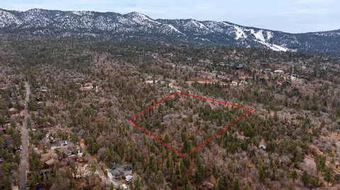 751 Needle Ln, Big Bear City, CA 92314
