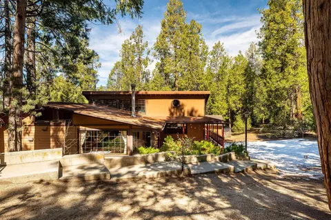 54820 Fern Dr, Idyllwild, CA 92549