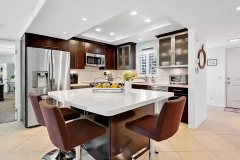 77401 Sawgrass Cir, Palm Desert, CA 92211