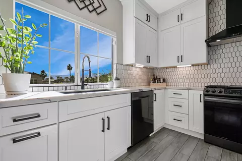 Kitchen - 83364 Doak St, Indio, CA 92203 photo 3 of 5