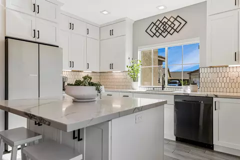 Kitchen - 83364 Doak St, Indio, CA 92203 photo 2 of 5