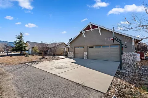 Exterior - 329 Pine Ln, Big Bear City, CA 92314 photo 6 of 17