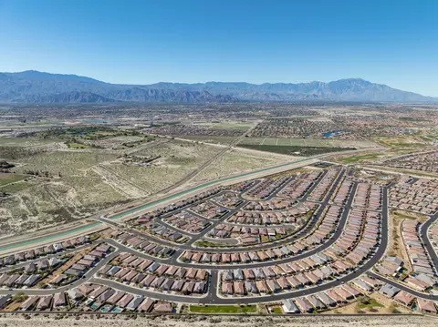 View/Area - 43595 Vacanza Ct, Indio, CA 92203 photo 6 of 20