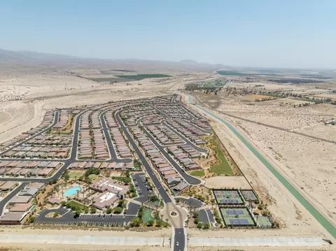 View/Area - 43595 Vacanza Ct, Indio, CA 92203 photo 15 of 20