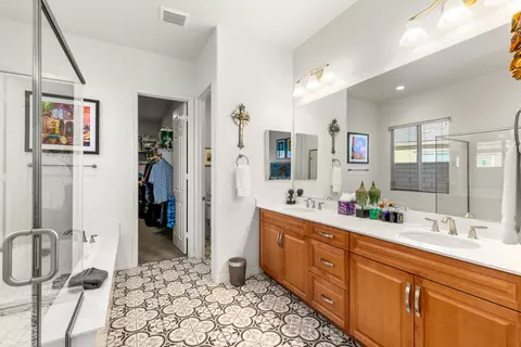 Bath - 43595 Vacanza Ct, Indio, CA 92203 photo 1 of 6