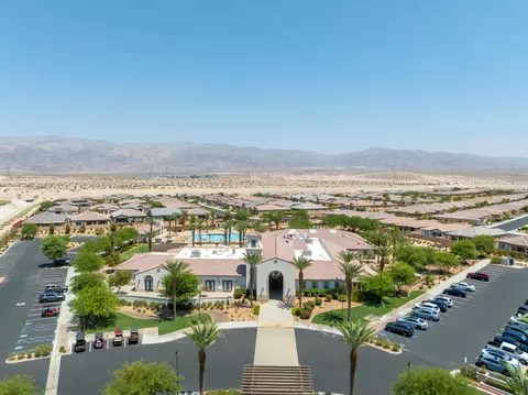 View/Area - 43595 Vacanza Ct, Indio, CA 92203 photo 7 of 20