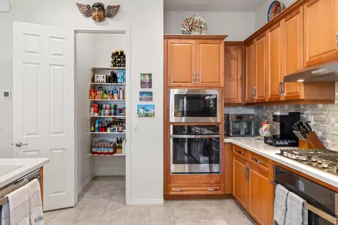 Kitchen - 43595 Vacanza Ct, Indio, CA 92203 photo 4 of 7